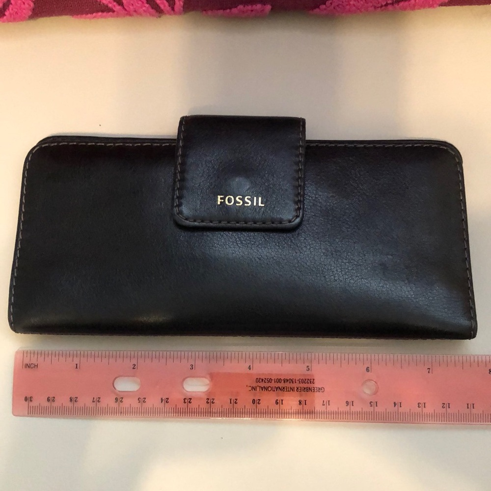 Fossil wallet